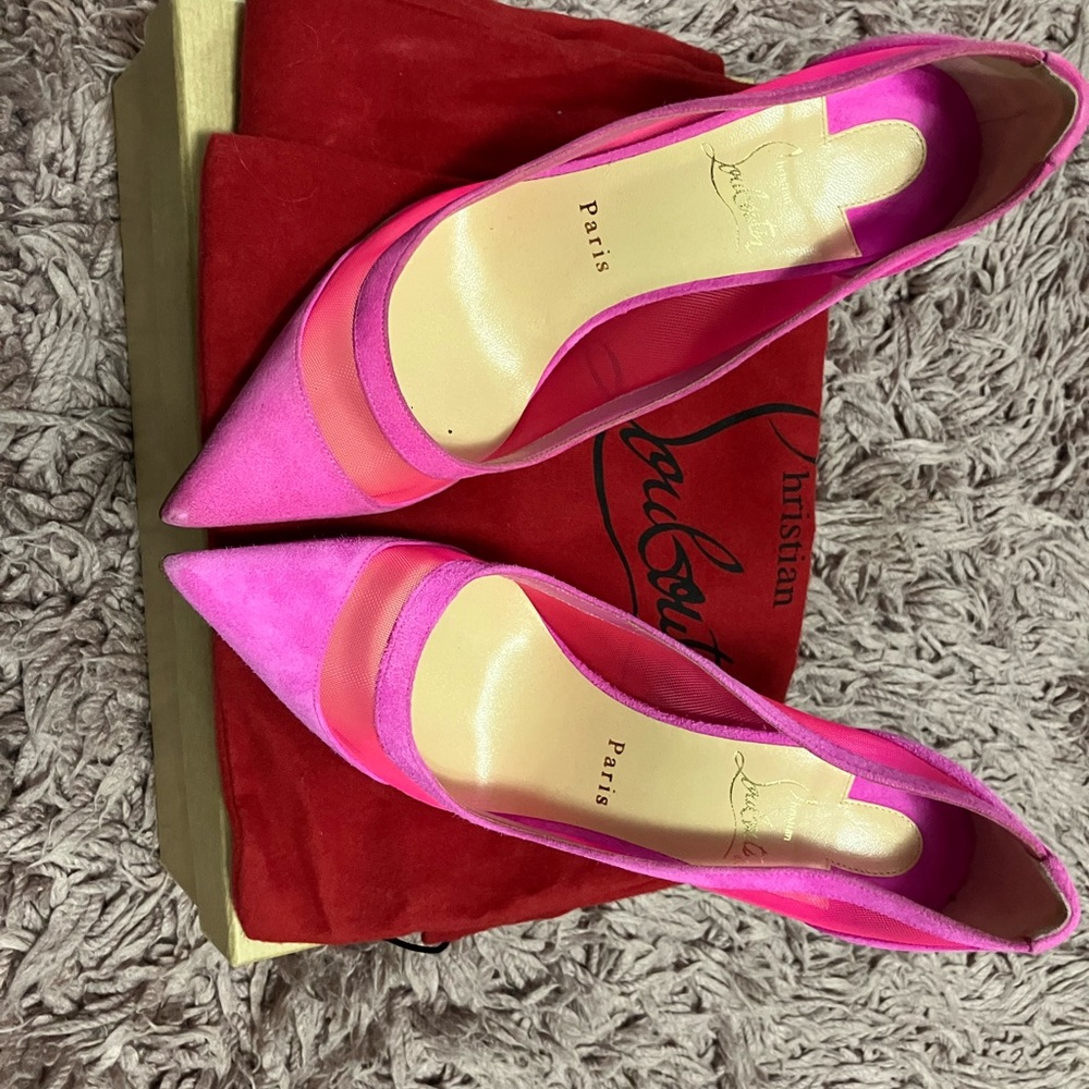 Brand new pink mesh pumps